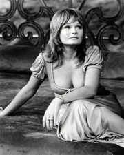Valerie Perrine as Montana Wildhack in slaughterhouse Five George - Old Photo