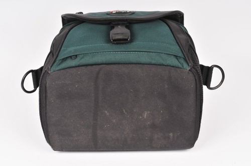 Lowepro Nova 3 AW Green Shoulder Bag for SLR with 3-4 lenses - Picture 10 of 10