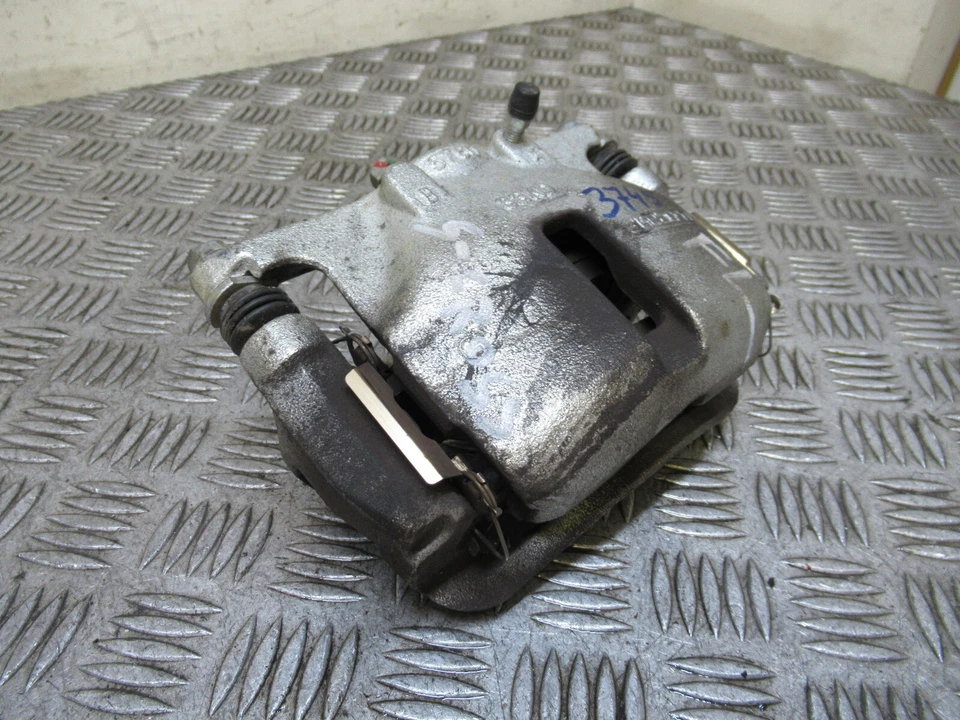 PINZA DE FRENO DELANTERA IZQUIERDA SUZUKI S-CROSS ALLGRIP AKK 1.5 HYBRID MK1 2023 REF3745 Foto 3 de 4