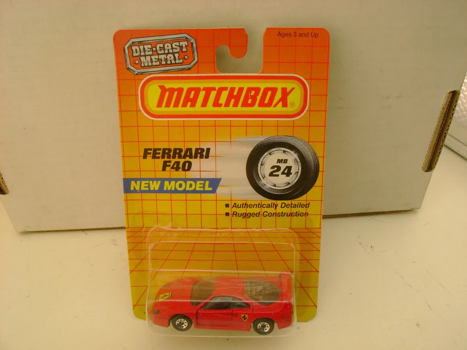1987 MATCHBOX SUPERFAST MB24 RED FERRARI F40 NEW ON CARD - Image 2 of 4