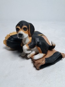 Princeton Gallery "TAKE ME ALONG" Beagle Dog And Boot  Figurine 1990 Porcelain