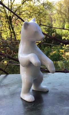 KPM Berlin Stehender Bär 20cm 2. Wahl