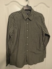 Eddie Bauer Men s Green Wrinkle Free Relaxed Fit Medium
