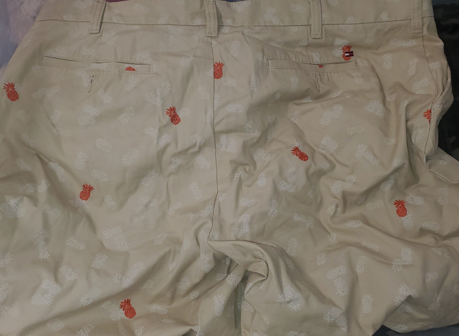 Tommy Hilfiger Men's Pineapple Print Khaki Chino Shorts Beach Island Style Size 42