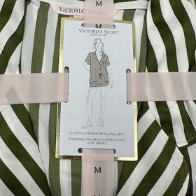 Victoria&rsquo;s Secret Satin Short Set Pajama Pj&rsquo;s Green Iconic Stripe Size M