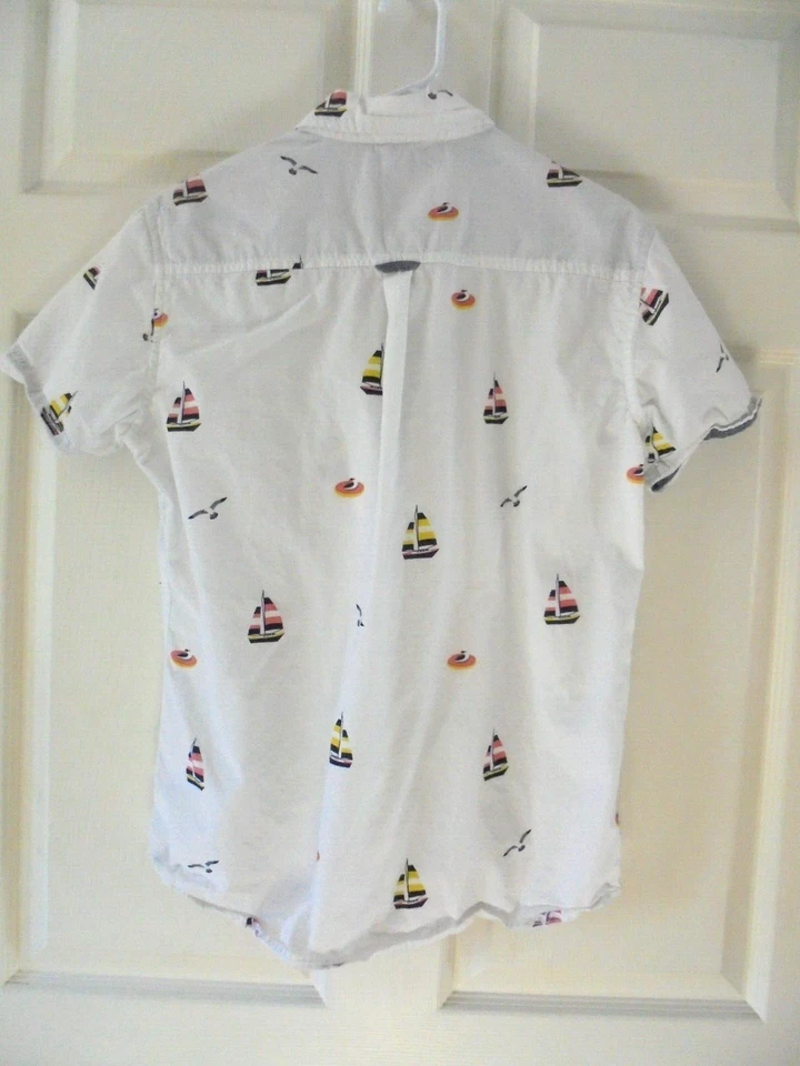 Camisa para hombre Free Planet blanca velero gaviota estampado por todas partes abotonada mediana Foto 2 de 4