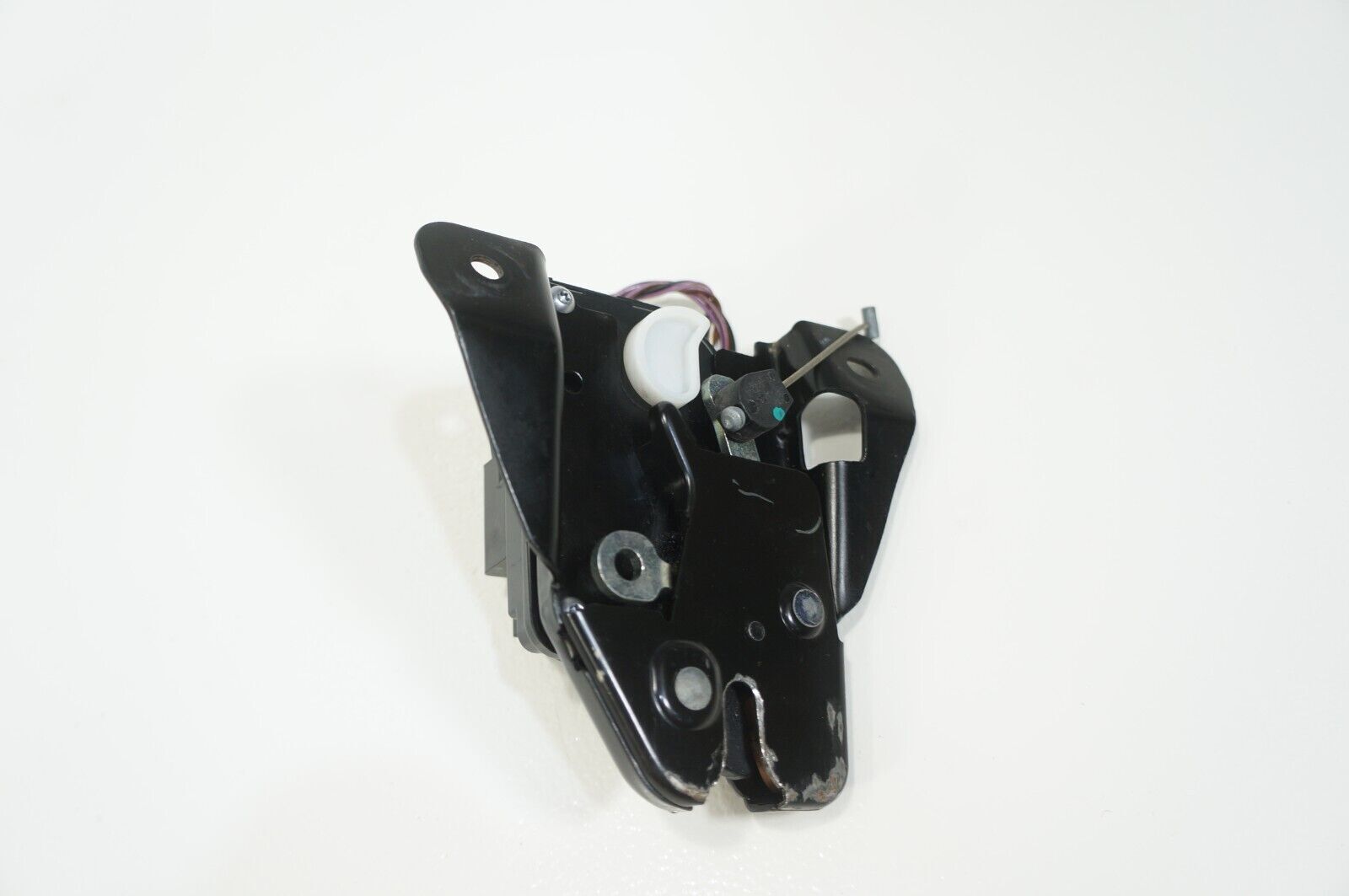 2014-2020 MASERATI GHIBLI M157 REAR TRUNK LID LATCH LOCK ACTUATOR STRIKER OEM