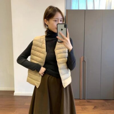 Women's warm white duck down lining, lightweight cold-proof vest