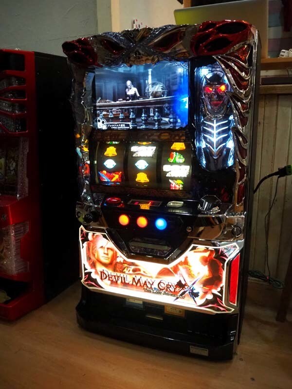 Devil May Cry X Cross Pachi-slo Japanese Slot Machine Coin Free