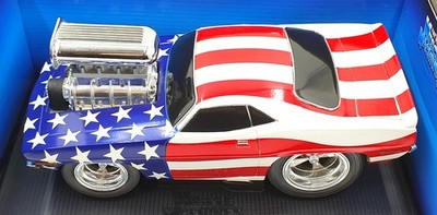 Muscle Machine 1/18 Scale Diecast 71168- 1970 Plymouth Cuda - USA