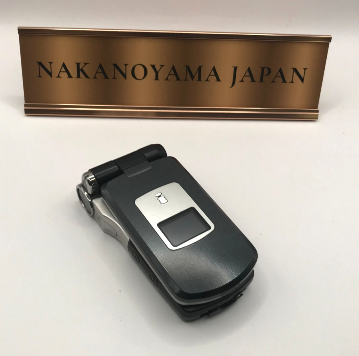 FOMAP900iV /クラウドブラック ファイナルファンタジー 内蔵　スタンド FOMAP900iV /クラウドブラック ファイナルファンタジー 内蔵 スタンド