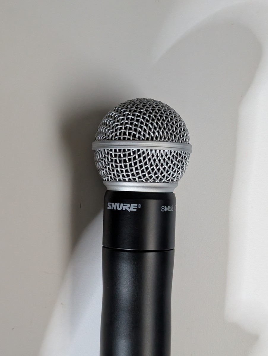 Shure QLXD2/SM58 Digital Handheld Microphone Transmitter V50