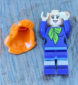 Lego Scooby Doo: Daphne Blake Minifigure 75904 Mystery Mansion