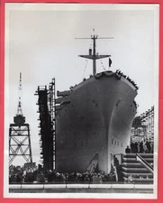 1944 Launch Troopship AP-119 USS General Meigs at Kearny NJ Original News Photo
