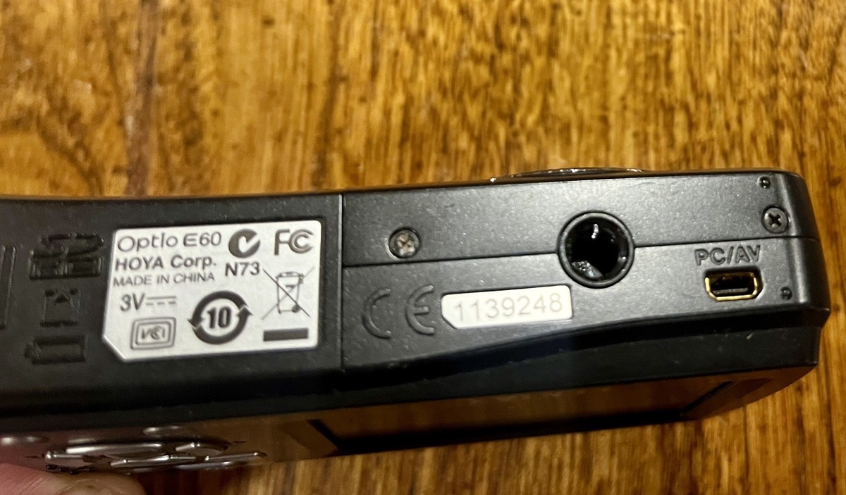 PENTAX Optio E60 10.1 MP Digital Camera Black, with SD card PENTAX Optio E60 10.1 MP Digital Camera Black, with SD card