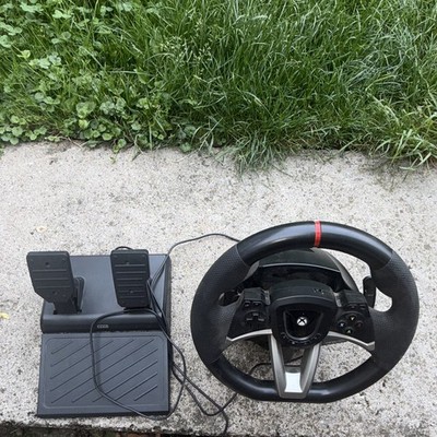Thrustmaster Rennlenkrad Gaming Lenkrad-Controller mit Pedalen, Schwarz