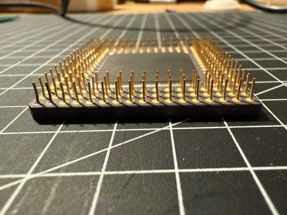 Intel 486 DX4 100 SK096 WB &EW CPU WriteBack Retro Prozessor 120 Doom Keramik  - Bild 3 von 3