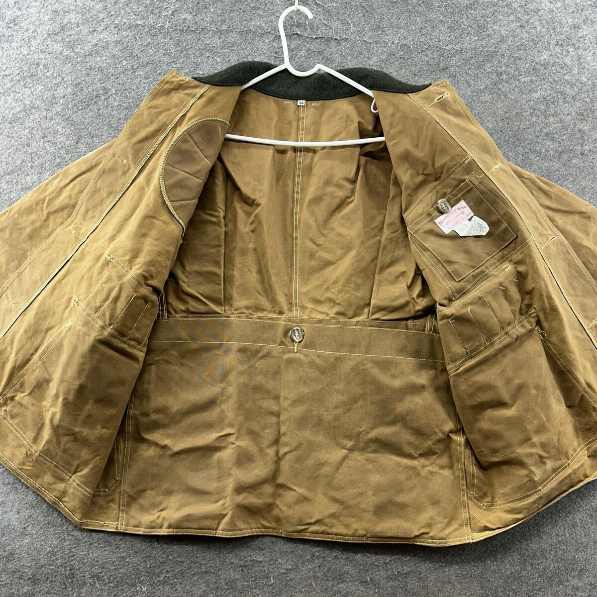VINTAGE Filson Jacket Mens 44 Beige Button Down Tin Waxed VINTAGE Filson Jacket Mens 44 Beige Button Down Tin Waxed