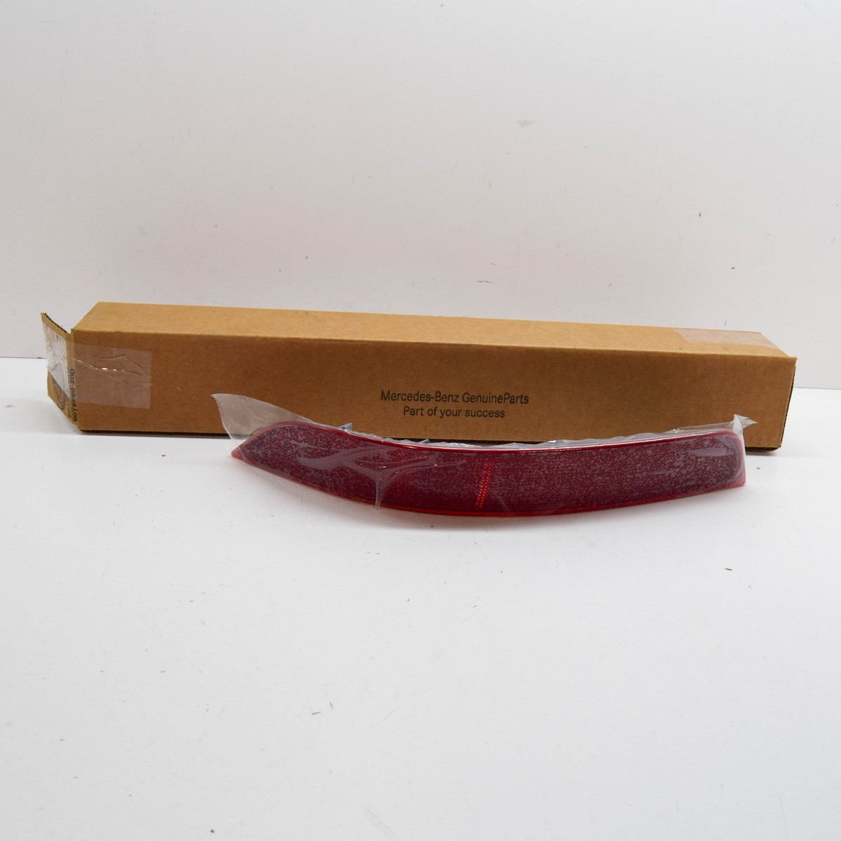 MERCEDES-BENZ GL-CLASS X164 Rear Left Bumper Reflector A1648200974