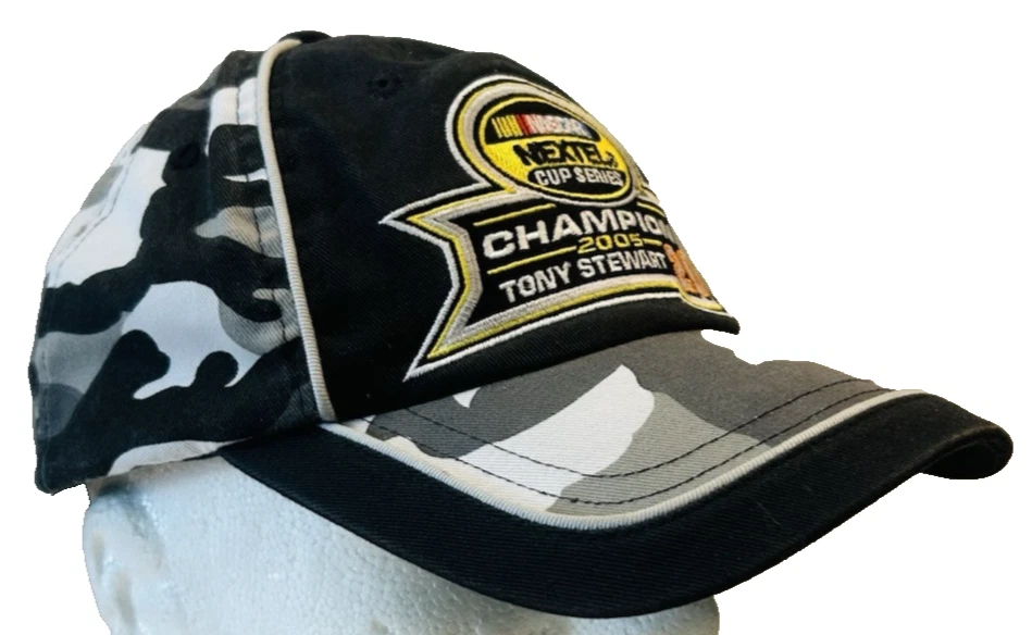 NASCAR NEXTEL Cup Series Champion 2005 Tony Stewart #20 Camuflado Sombrero Persecución Marca Foto 2 de 4