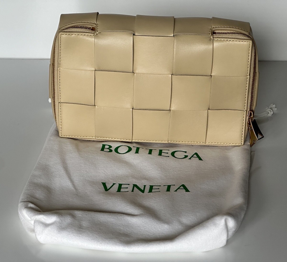 Bottega Veneta★Intrecciato Leather Travel Case Multitan NWT $1250 Bottega Veneta Intrecciato Leather Travel Case