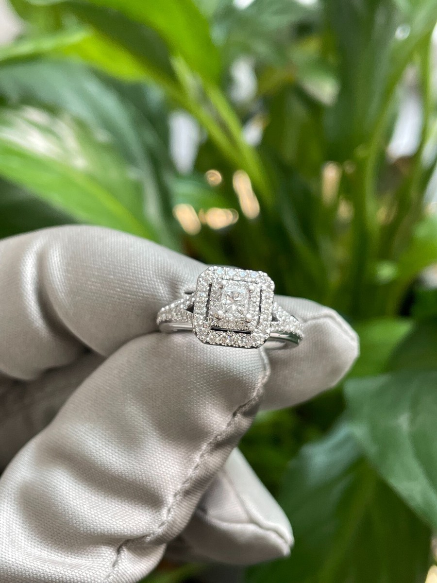 Vera Wang Love Collection 5/8 CT. Princess-Cut Engagement Vera Wang Love Collection 5/8 CT. Princess-Cut Engagement