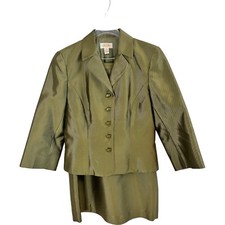 Talbots Women  s Size 8 Green Silk Blend 5 Button Lined 2 Piece Skirt Suit