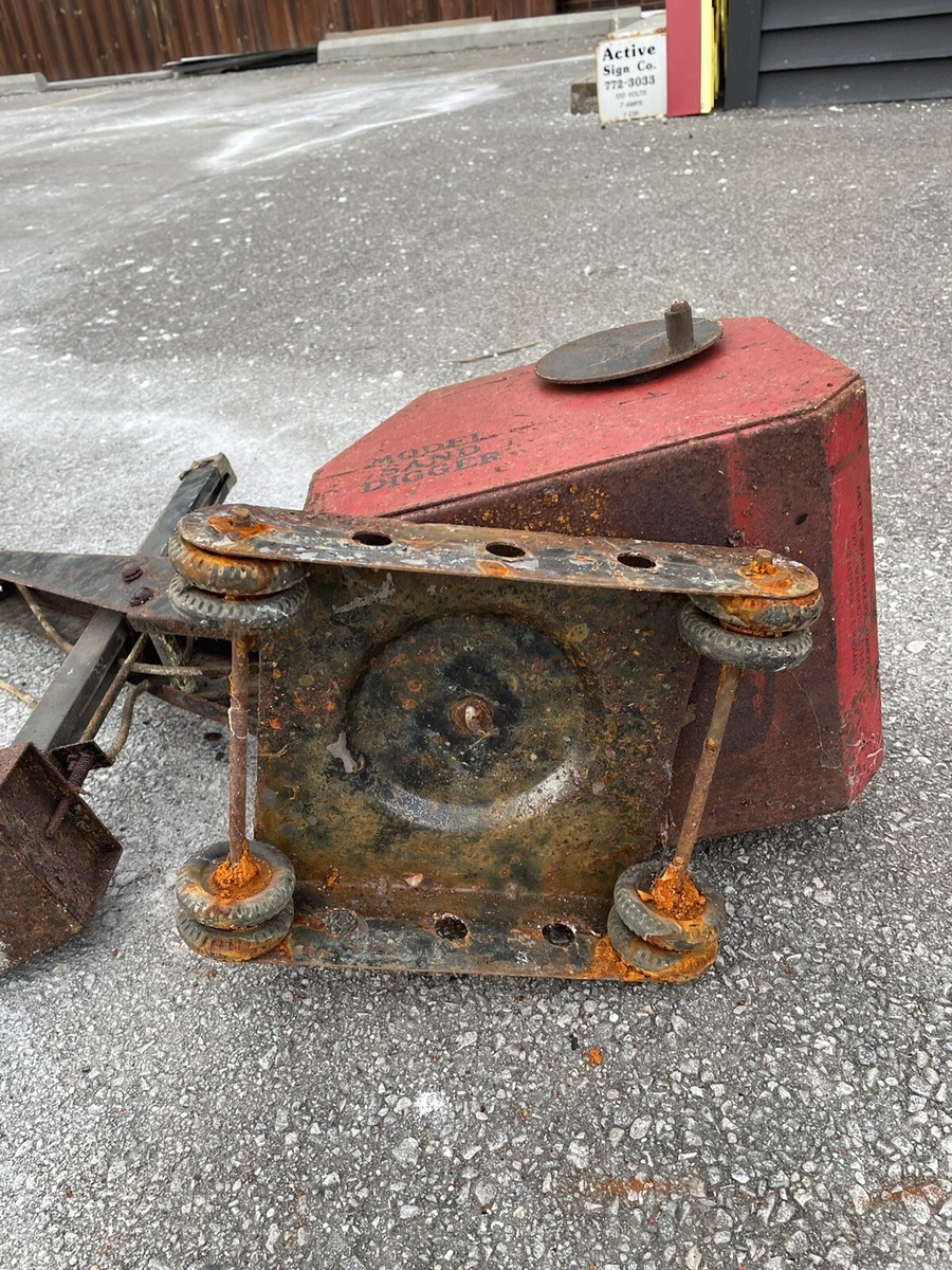 Pelle à sable Tru-Matic années 1940 balade sur jouet métal