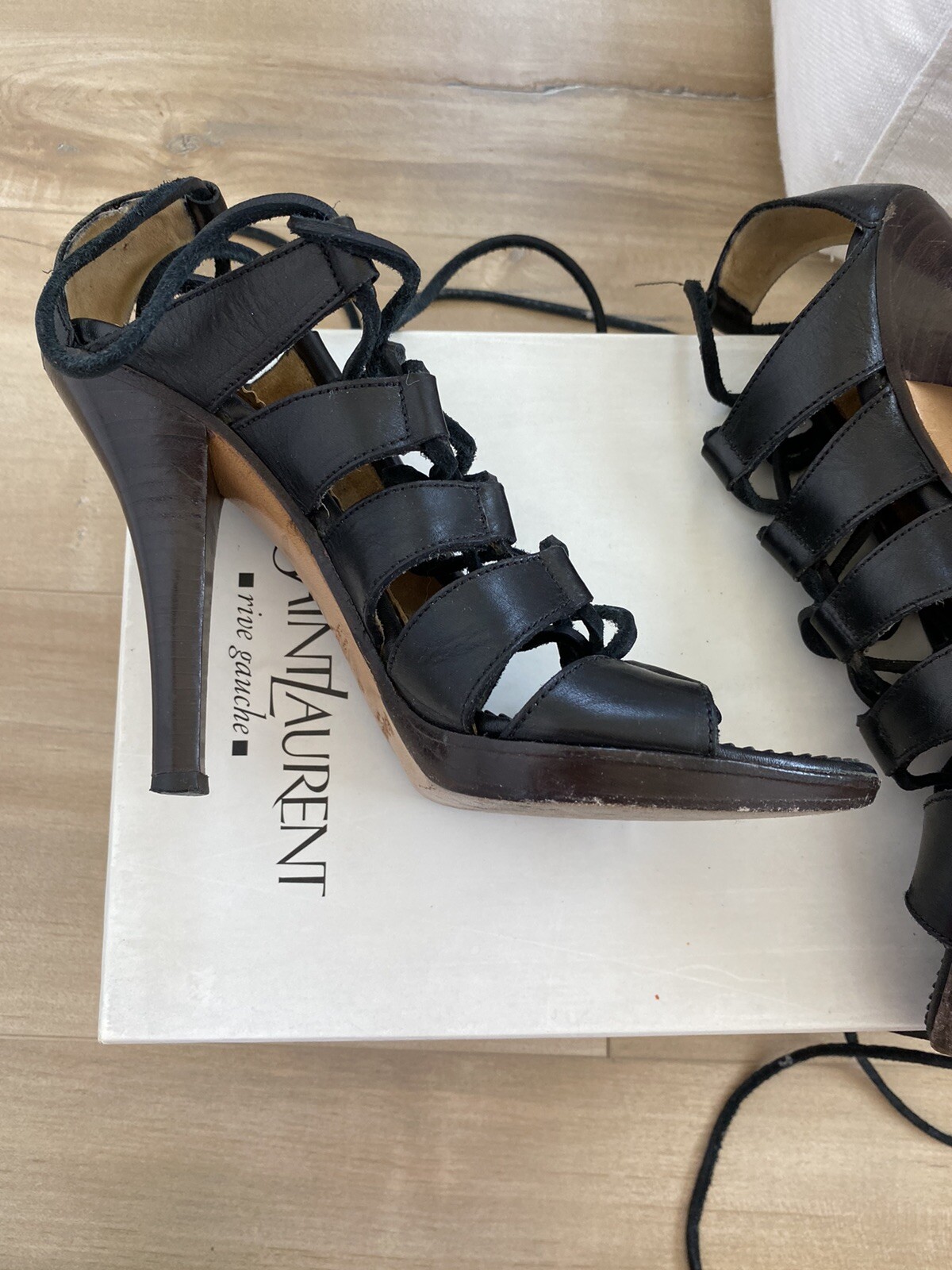 Sandalo Yves Saint Laurent Rive Gauche nero cinturino 38 (US 8)
