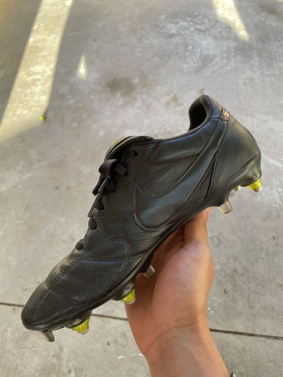 NIKE PREMIER II SG PRO AC (Anti-Clog)-size 7 Black Soccer Cleats