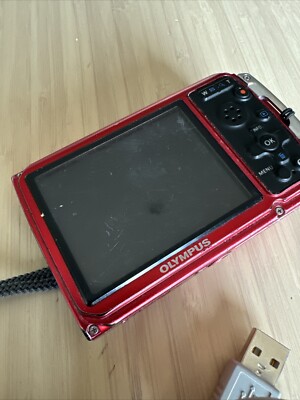 Olympus Tough TG-310 14.0MP Wateproof Digital Camera - Red