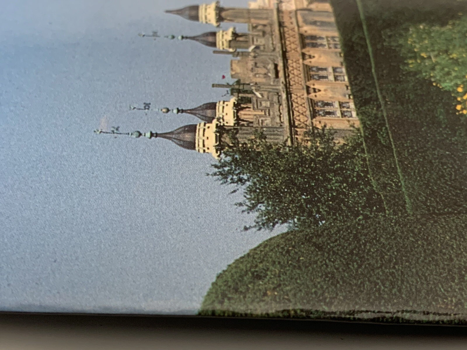 Picture 3 of 8