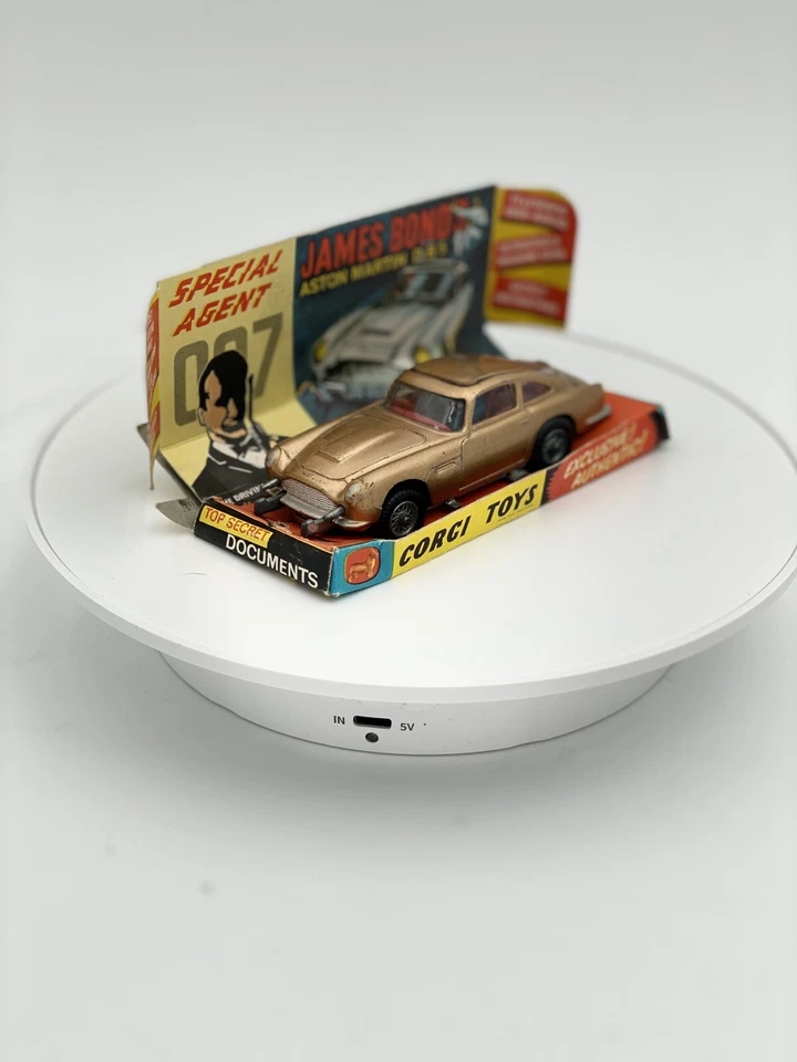 JAMES BOND 007 ASTON MARTIN D.B.5 CORGI TOYS BOXED - Image 4 of 4