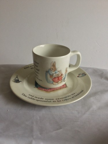Vintage Wedgwood Peter Rabbit Cup & Saucer Set Made In England - Picture 9 of 24