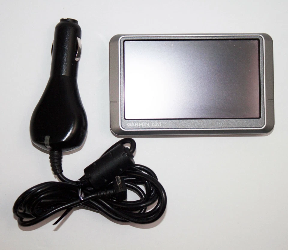 Garmin nuvi 200W 4.3” Portable GPS Navigator Touch Screen Bundle - Image 2 of 4
