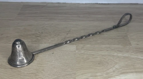 REED & BARTON STERLING SILVER BELL SHAPED CANDLE SNUFFER #1019 w TWISTED HANDLE