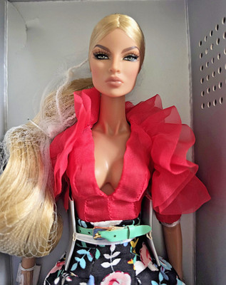 Integrity Toys Fashion Royalty Summer Rose Eugenia PERRIN Frost 12  Doll NEW!!!