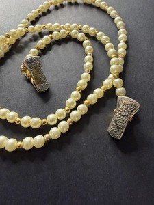 26” Vintage Faux Pearl Gold & White Beaded Eyeglass Holder Chain - Padded Clamps