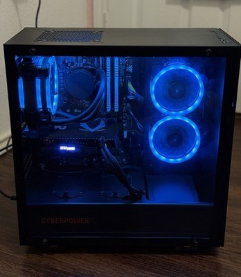 SELLING MY GAMING PC USED IT FOR LIKE 1 MONTH BUT STOPED.