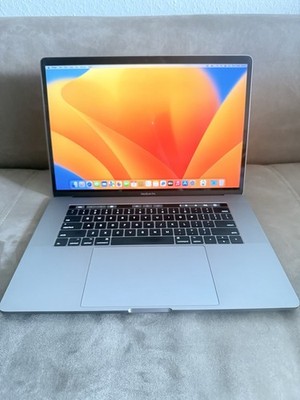 MacBook Pro 15  2017 Touch Bar | i7 | 16GB RAM | 500GB SSD | Radeon Pro 560