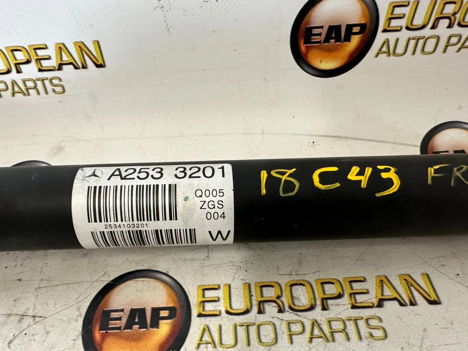 2017 2018 2019 2020 Mercedes C43 AMG W205 Front Propeller Driveshaft 2534103201 Foto 2 de 3