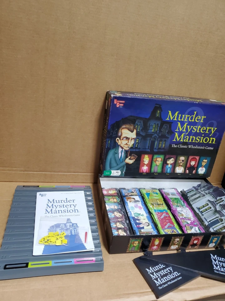 Murder Mystery Mansion: The Classic Whodunnit Game University (peças seladas) - Imagem 2 de 4