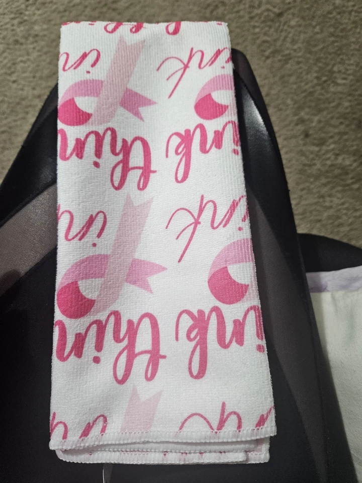 NORTHPOINT NEW NATIONAL BREAST CANCER PINK/WHITE POLY PLUSH THROW W/TOWEL - Image 3 of 4