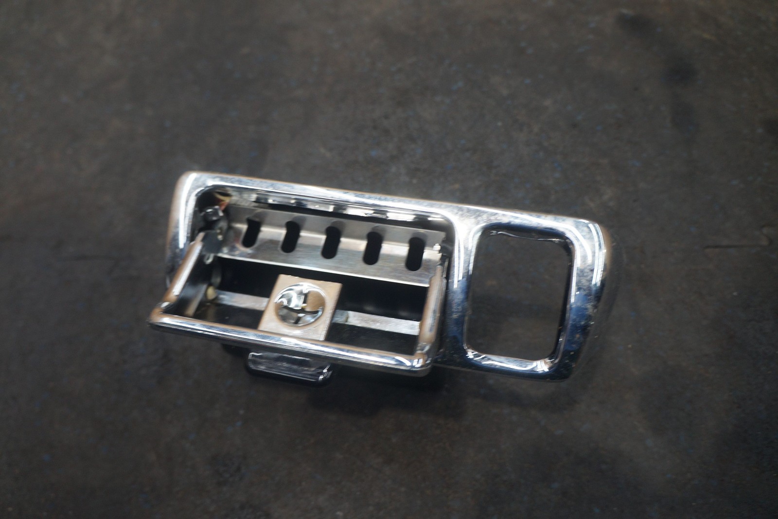 Rear Right Door Trim Panel Ashtray OEM Bentley Turbo R 1991