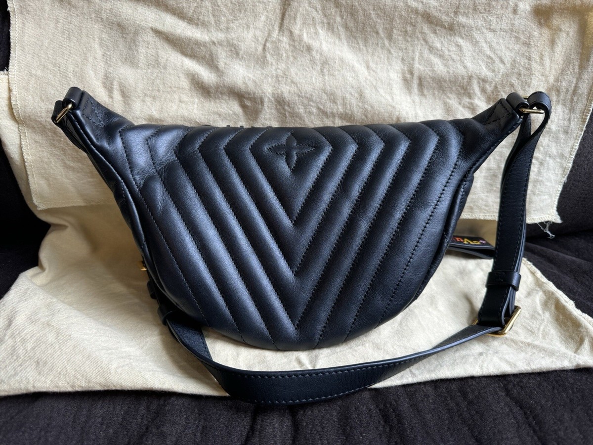 Louis Vuitton Monogram New Wave Black Leather Belt GHW 31.75”-35.75” Box Bag COA Louis Vuitton Black Quilted Leather New Wave Bumbag  main image 4