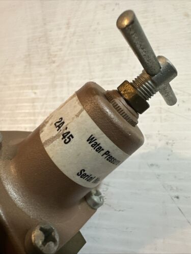 Watts 3-Way adjustable Water Pressure Regulator, Model 2A645, 1/2" with gauge - Picture 4 of 6