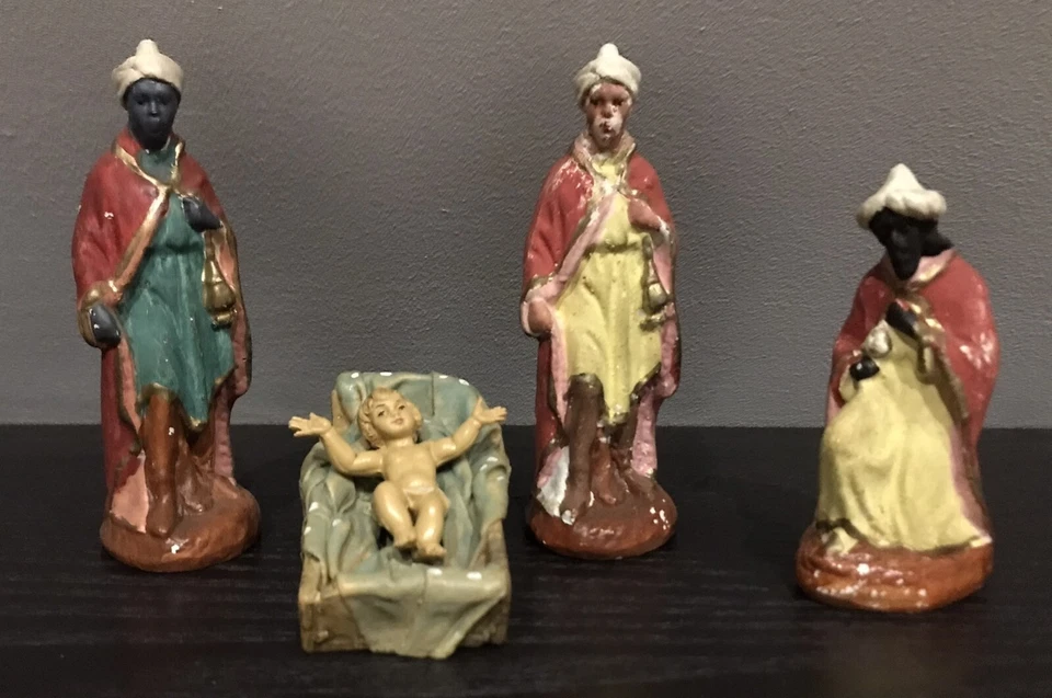 Lot de 4 santons crèche plâtre et résine - Photo 1/1