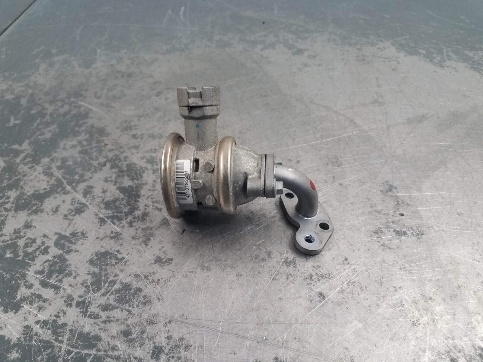 McLaren 720S 4.0L M840T Left EGR Valve #5999 Q8-3