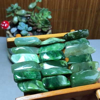 18pcs Natural emerald slice crystal gemstone Polish Mineral Specimen 71g A5604
