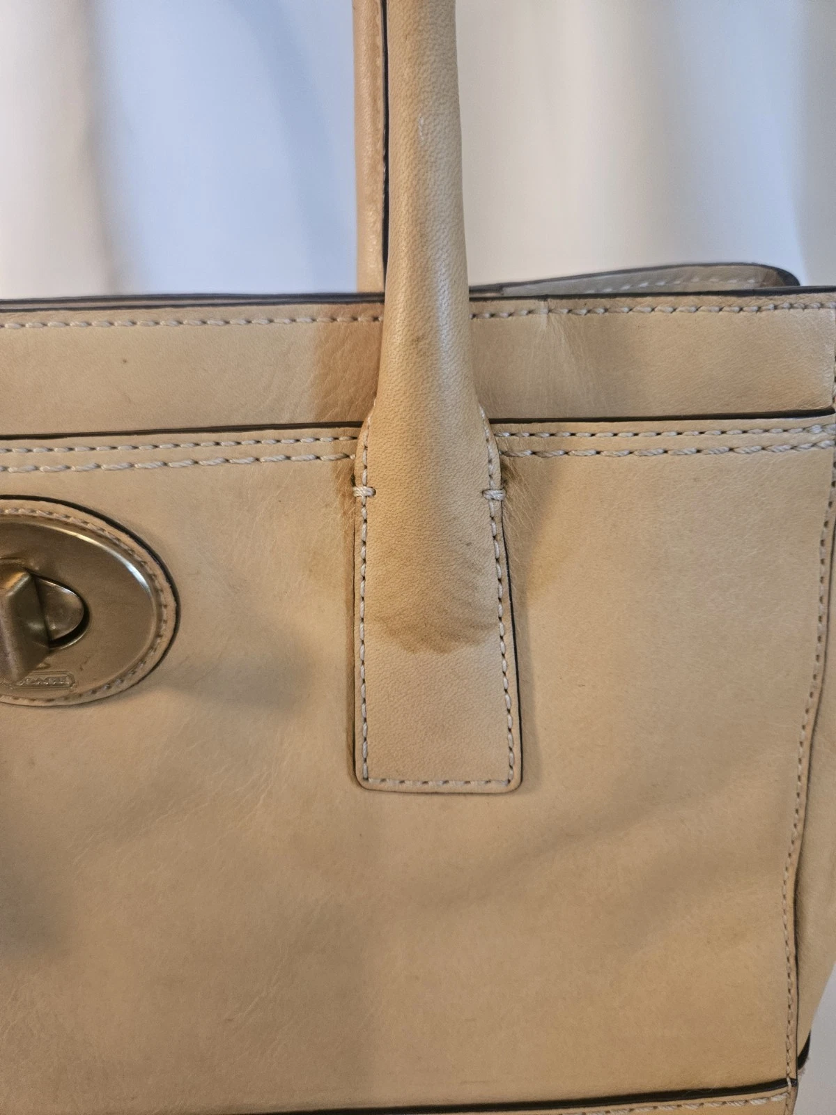 Borsa a mano Coach M0773 11554 Madeline vintage beige gialla